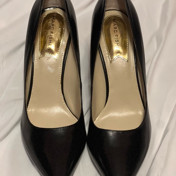 Marc Fisher Black Patent Leather Stiletto Heels - excellent condition - Picture 3 of 5